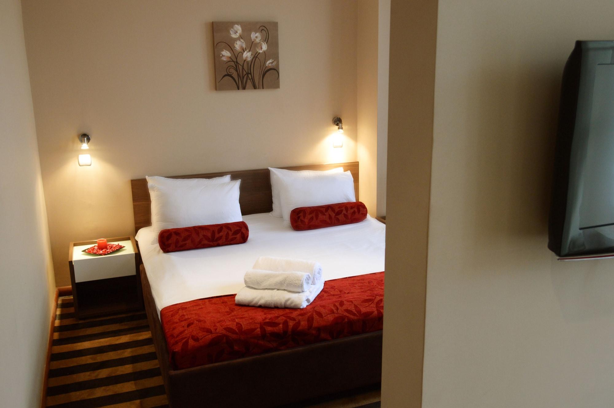 Balkan Hotel Garni Belgrad Exterior foto