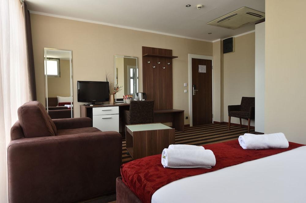 Balkan Hotel Garni Belgrad Exterior foto